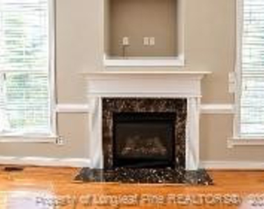 42 Nassau Lane - Photo Thumbnail 14
