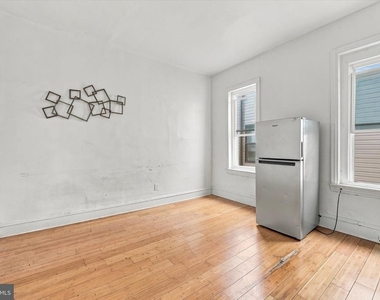 3214 W Diamond Street - Photo Thumbnail 3