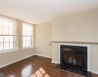 532 Spruce Street - Photo Thumbnail 2