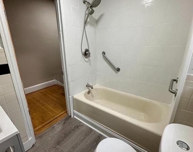 1835 Dickinson Street - Photo Thumbnail 5