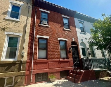 1835 Dickinson Street - Photo Thumbnail 1