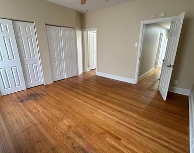 1835 Dickinson Street - Photo Thumbnail 7