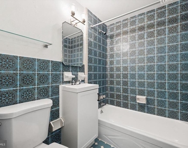 409 Naomi Street - Photo Thumbnail 13