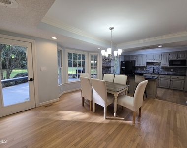 5516 Den Heider Way - Photo Thumbnail 24