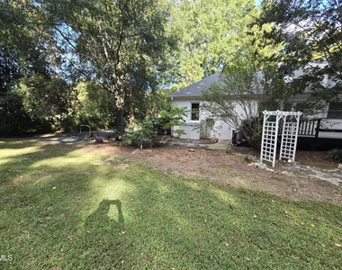 5516 Den Heider Way - Photo Thumbnail 9