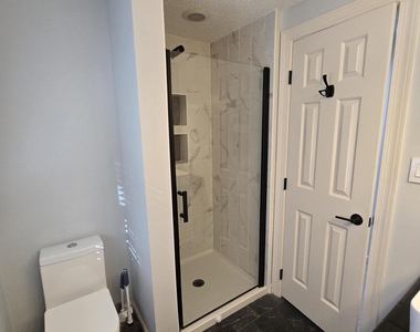 5516 Den Heider Way - Photo Thumbnail 56