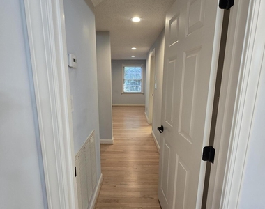 5516 Den Heider Way - Photo Thumbnail 32