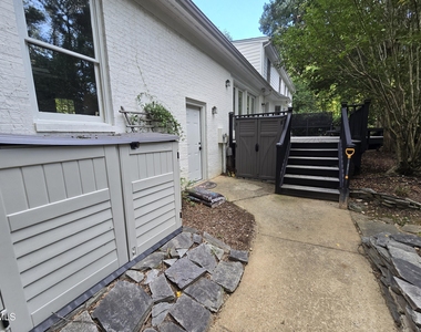 5516 Den Heider Way - Photo Thumbnail 11