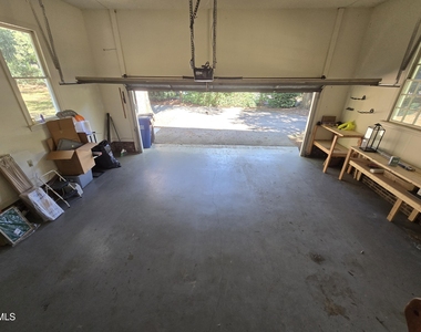 5516 Den Heider Way - Photo Thumbnail 47