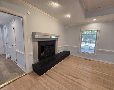 5516 Den Heider Way - Photo Thumbnail 21
