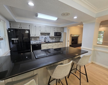 5516 Den Heider Way - Photo Thumbnail 27