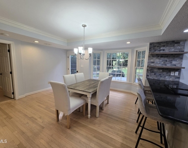 5516 Den Heider Way - Photo Thumbnail 29