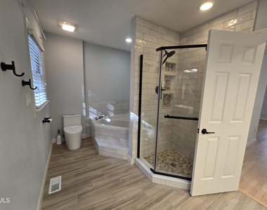 5516 Den Heider Way - Photo Thumbnail 50