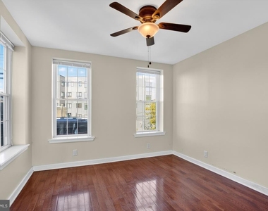 112 E Allen Street - Photo Thumbnail 9