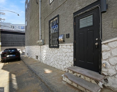 112 E Allen Street - Photo Thumbnail 22