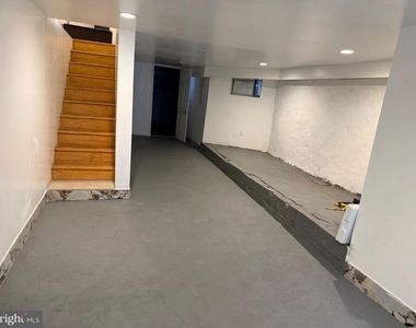 3956 N 7th Street - Photo Thumbnail 8