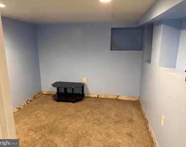 3956 N 7th Street - Photo Thumbnail 7