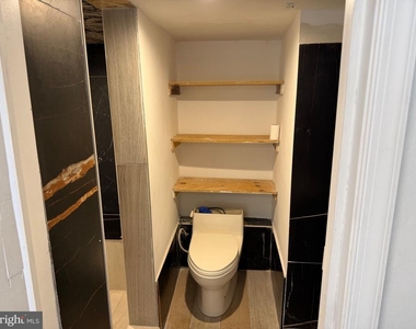 3956 N 7th Street - Photo Thumbnail 5