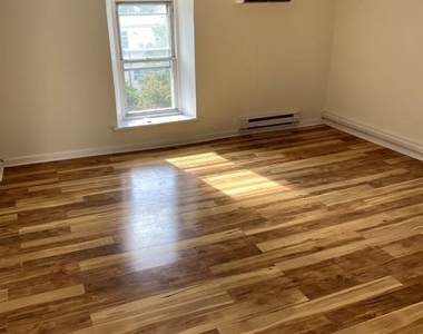 145 East Street - Photo Thumbnail 7