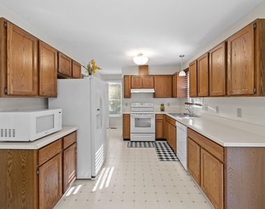 5019 Simmons Branch Trail - Photo Thumbnail 11