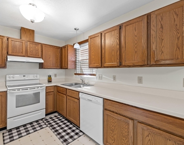 5019 Simmons Branch Trail - Photo Thumbnail 12