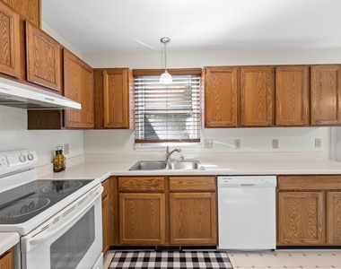 5019 Simmons Branch Trail - Photo Thumbnail 14