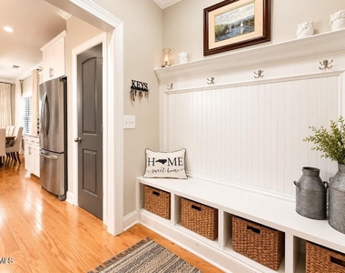 1046 Monmouth Loop - Photo Thumbnail 8