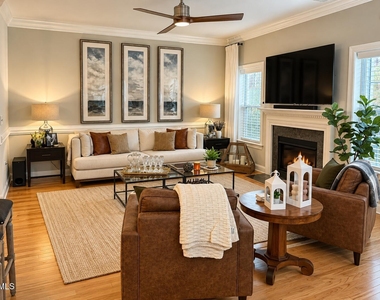 1046 Monmouth Loop - Photo Thumbnail 4