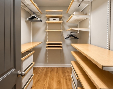 1046 Monmouth Loop - Photo Thumbnail 14