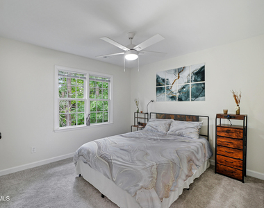 8424 Eagle View Drive - Photo Thumbnail 24