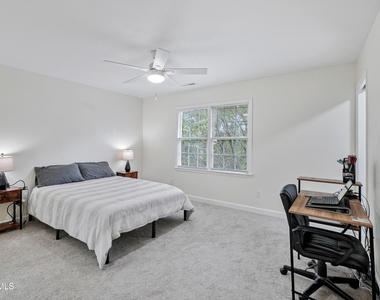 8424 Eagle View Drive - Photo Thumbnail 28
