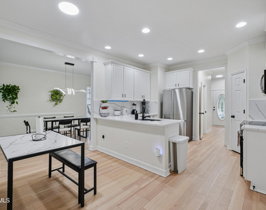 8424 Eagle View Drive - Photo Thumbnail 1