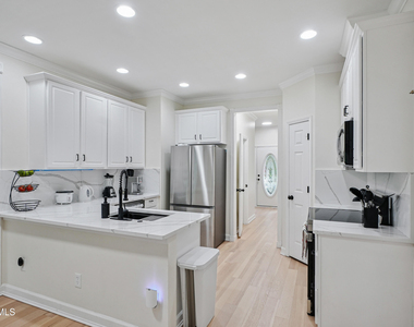 8424 Eagle View Drive - Photo Thumbnail 18