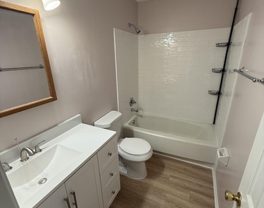 5224 Round Hill Lane - Photo Thumbnail 20