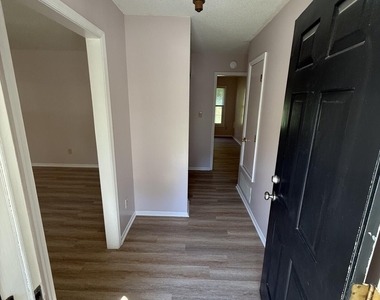 5224 Round Hill Lane - Photo Thumbnail 14