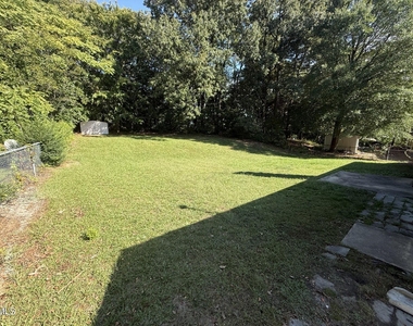 5224 Round Hill Lane - Photo Thumbnail 5