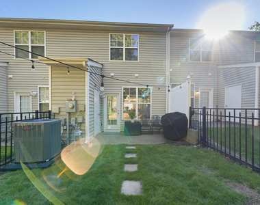 8725 Camden Park Drive - Photo Thumbnail 24