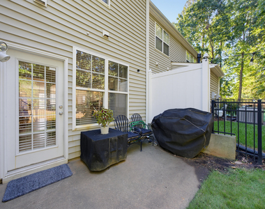 8725 Camden Park Drive - Photo Thumbnail 22