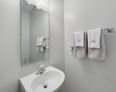 8725 Camden Park Drive - Photo Thumbnail 13