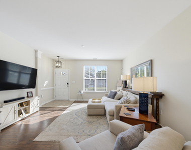 8725 Camden Park Drive - Photo Thumbnail 3