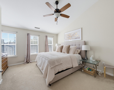 8725 Camden Park Drive - Photo Thumbnail 17