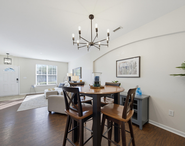 8725 Camden Park Drive - Photo Thumbnail 6