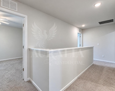 160 Royal Star Way - Photo Thumbnail 20
