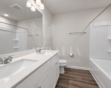 160 Royal Star Way - Photo Thumbnail 29