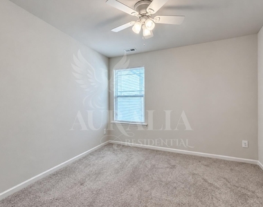 160 Royal Star Way - Photo Thumbnail 22