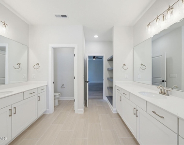 7645 Hasentree Way - Photo Thumbnail 11