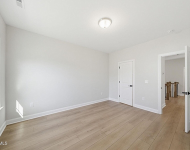 7645 Hasentree Way - Photo Thumbnail 45