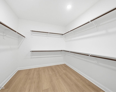 7645 Hasentree Way - Photo Thumbnail 30