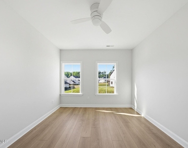 7645 Hasentree Way - Photo Thumbnail 14