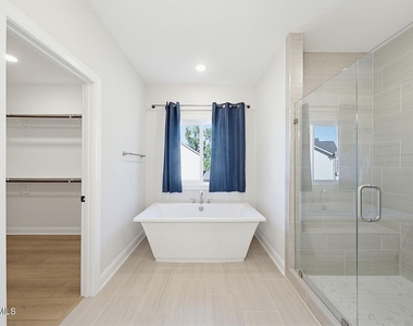 7645 Hasentree Way - Photo Thumbnail 8